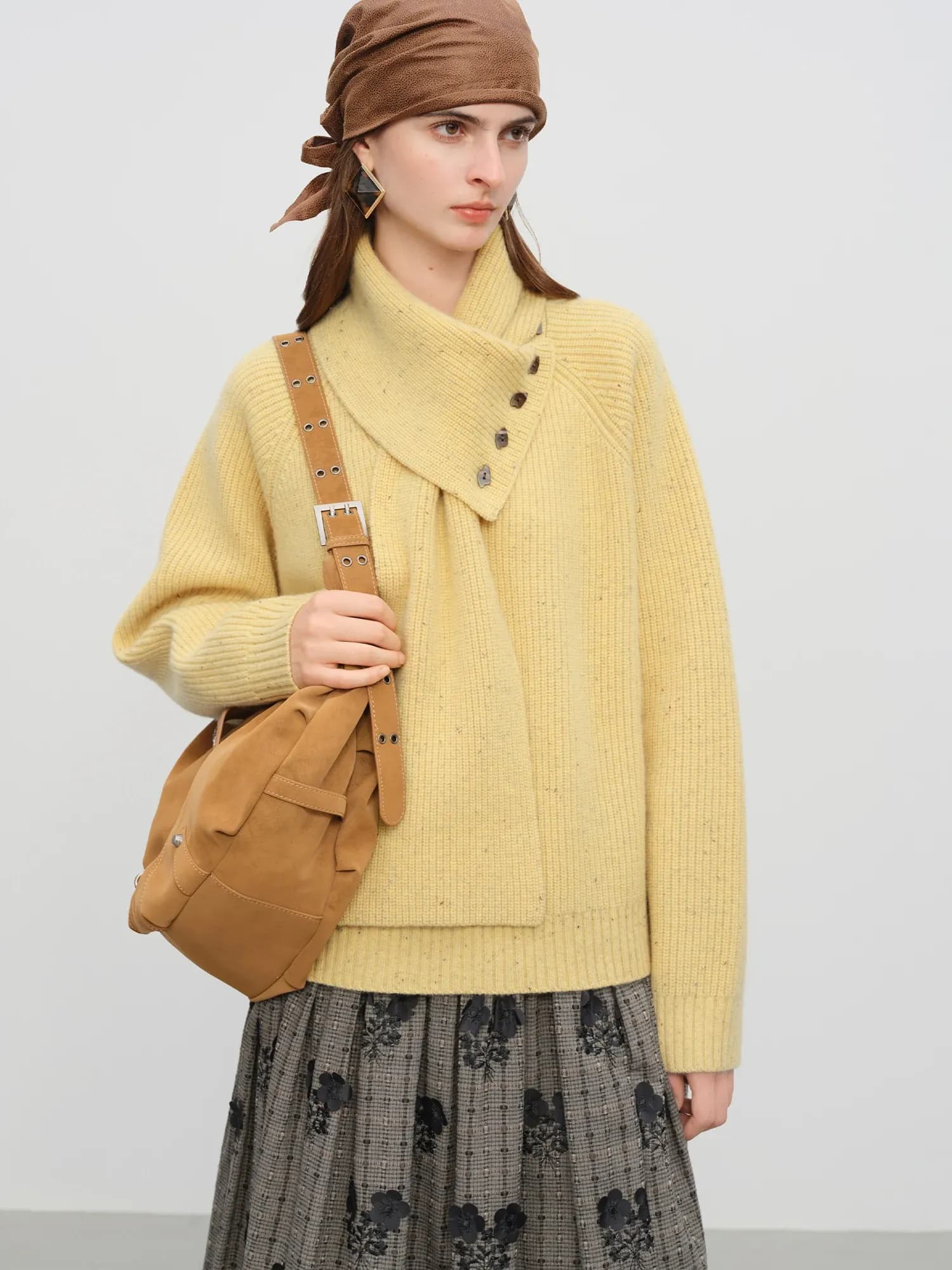 Pull en laine col écharpe à coupe décontractée