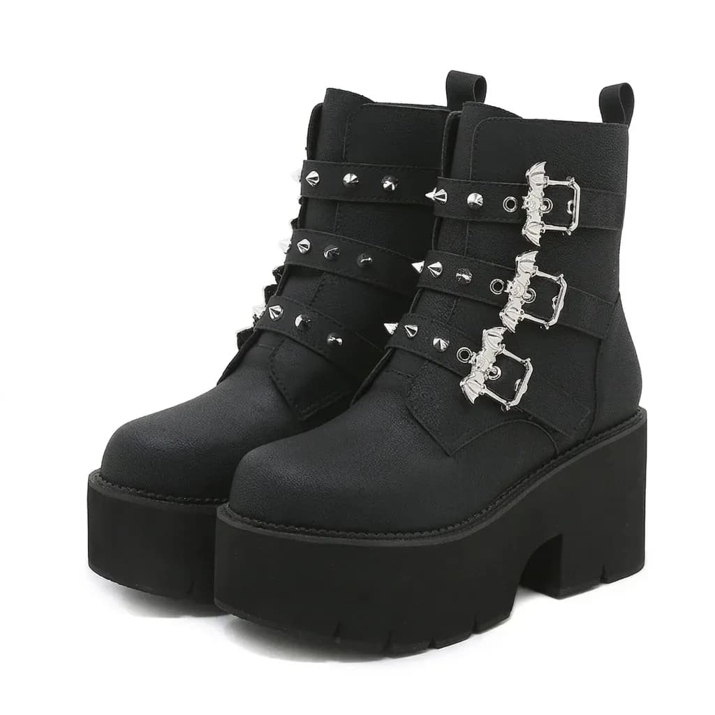 Bottes punk noires à plateforme femme
