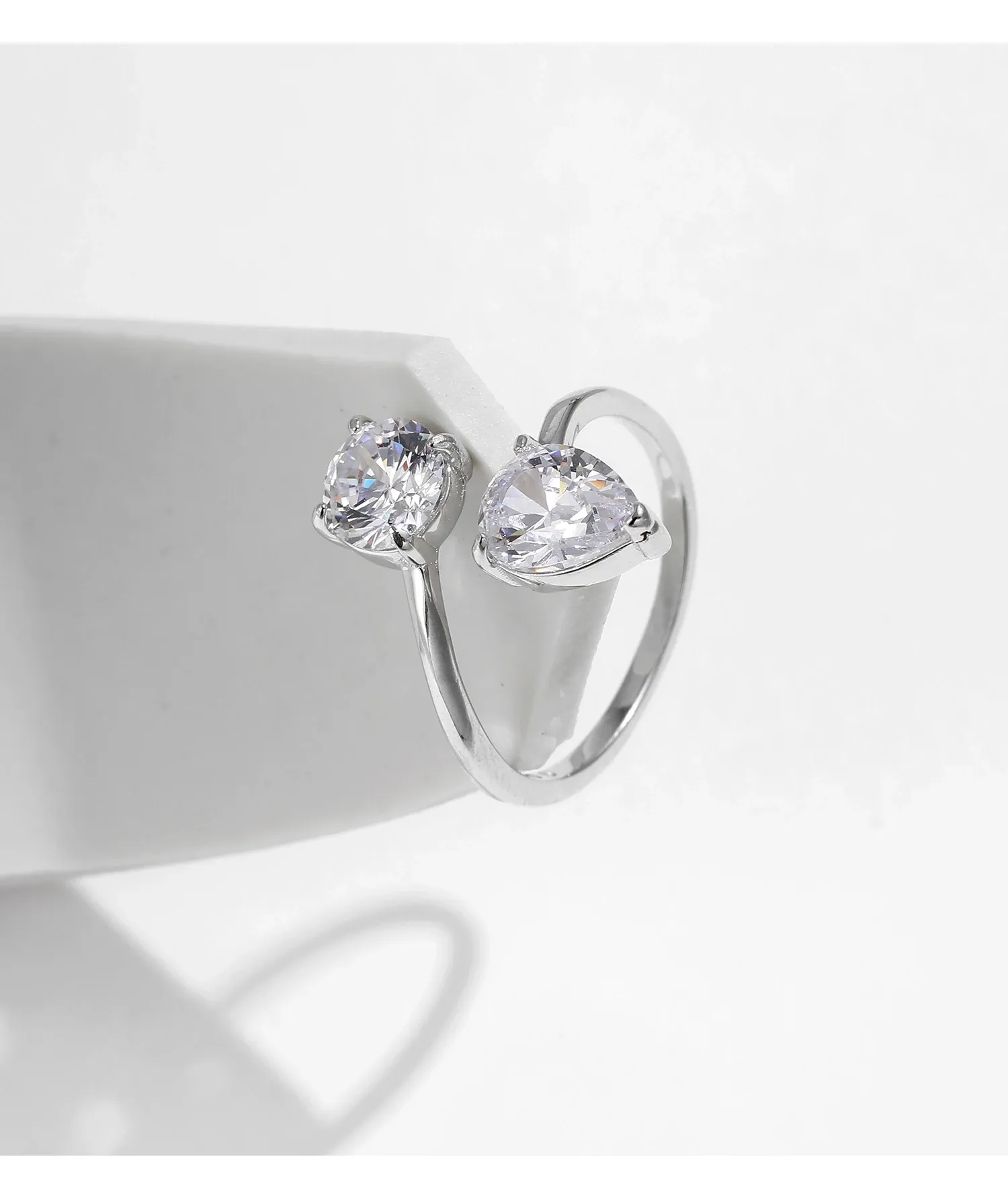 Bague géométrique irrégulière en argent 925 MODIAN