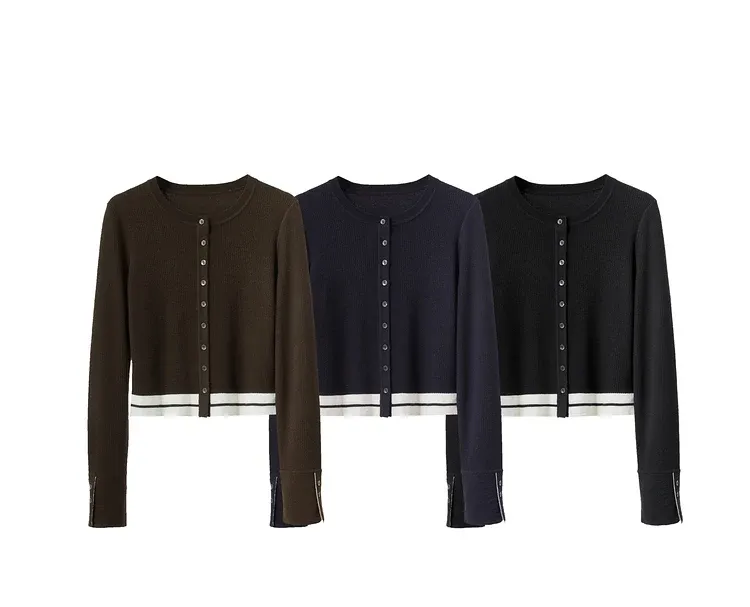 Cardigan court rayé AMII en maille slim pour femme