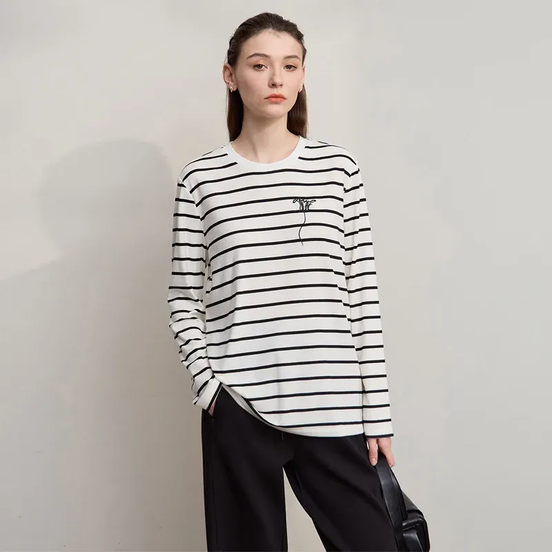 T-shirt femme AMII en maille rayée à col rond