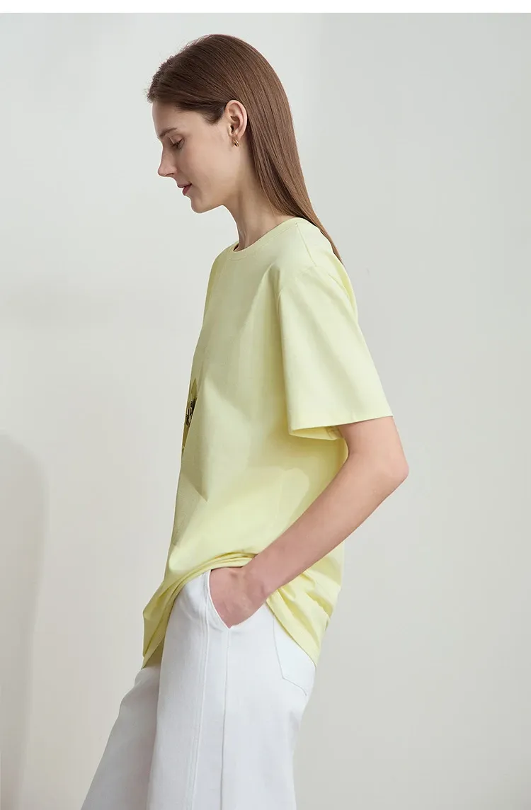 T-shirt AMII minimaliste à épaules tombantes et imprimé rose