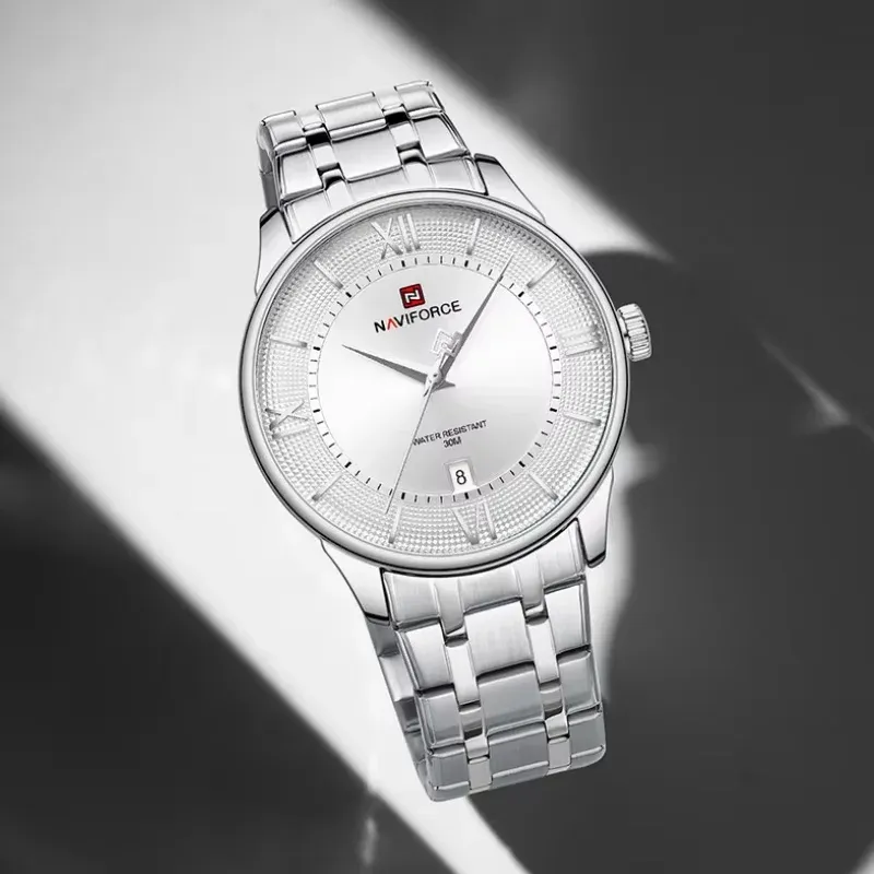 Montre NAVIFORCE NF9272S en acier, calendrier et cadran romain