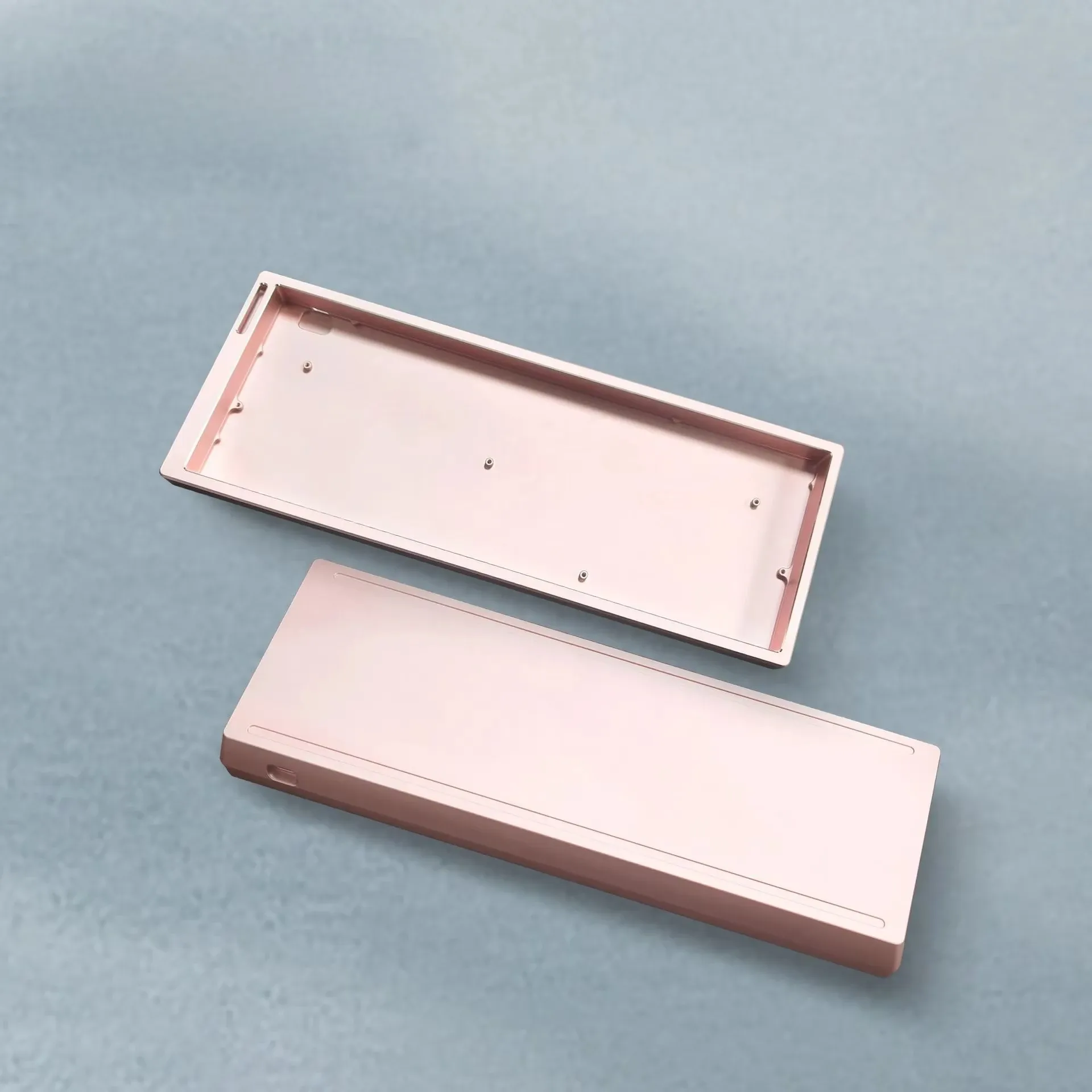Boîtier aluminium creux SUMREDA pour clavier 60 %