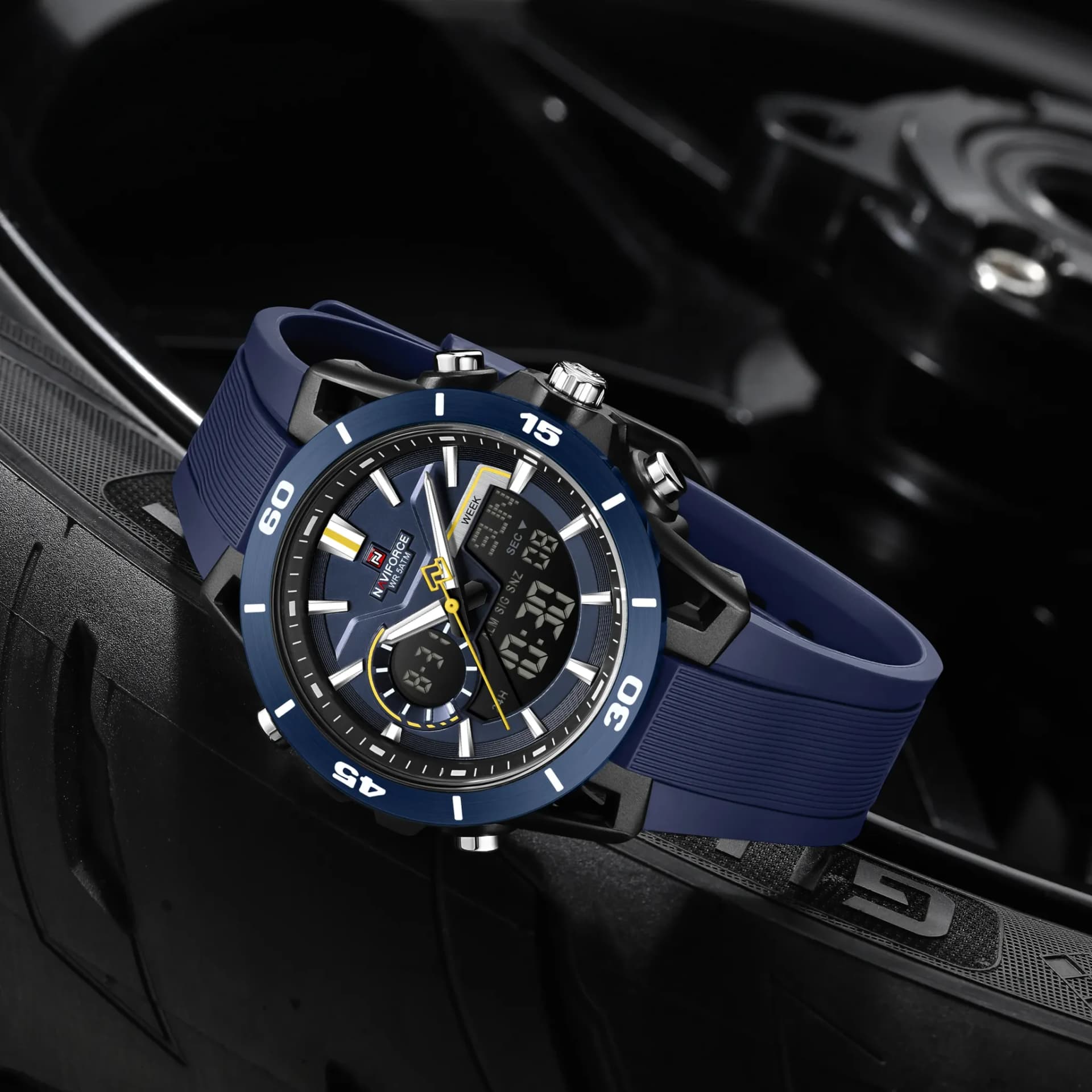 Montre sport NAVIFORCE NF7135 à double affichage et calendrier
